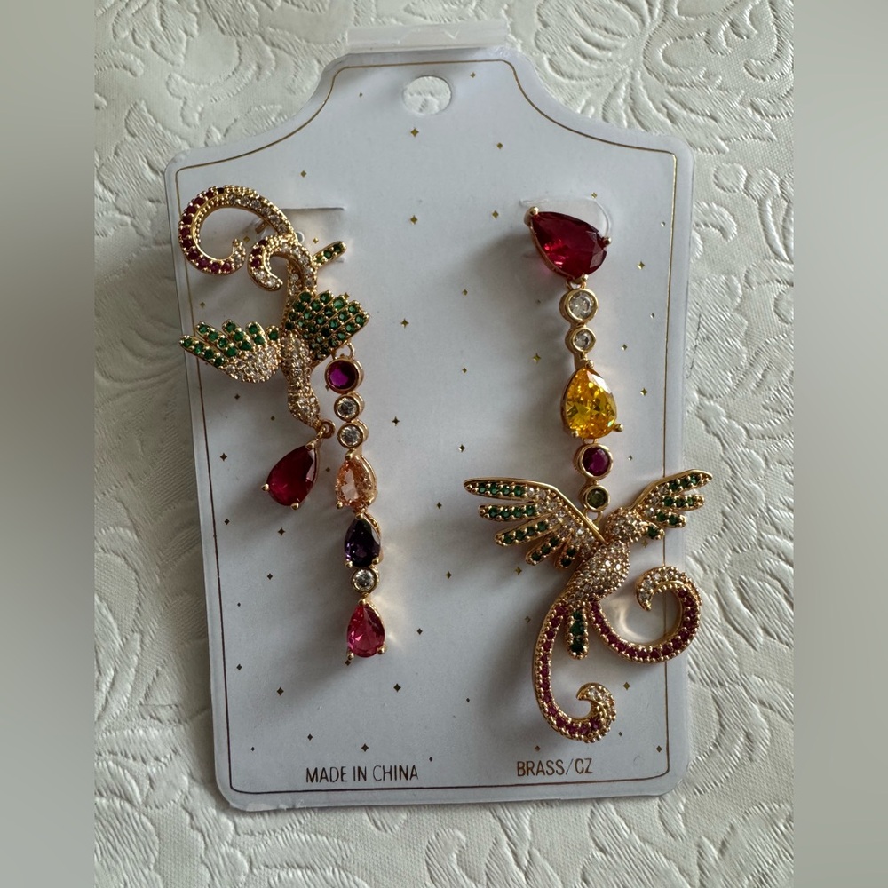 Eye Candy Birdie Crystal Dangle Earrings - Picture 3 of 3